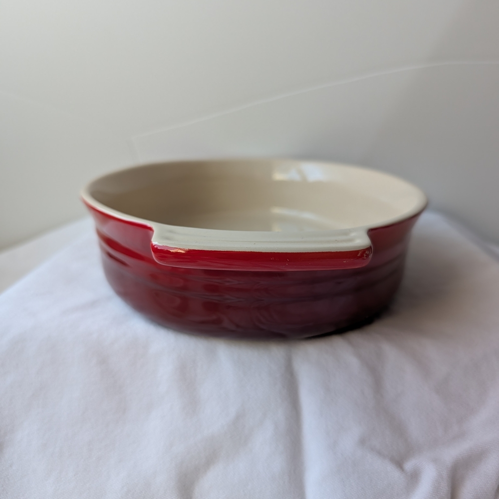 Le Creuset Red Oval Stoneware Baking Dish Tab Handles - Picture 3 of 12